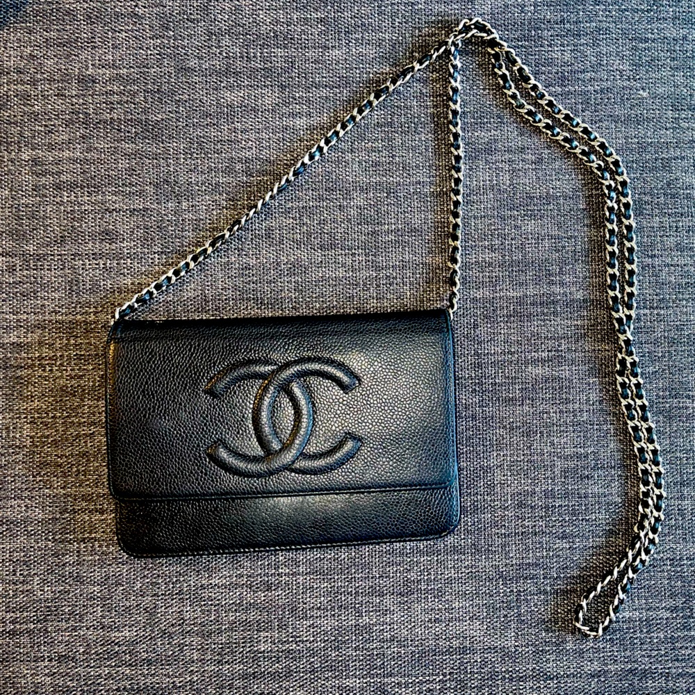 Chanel purse (wallet on a chain)